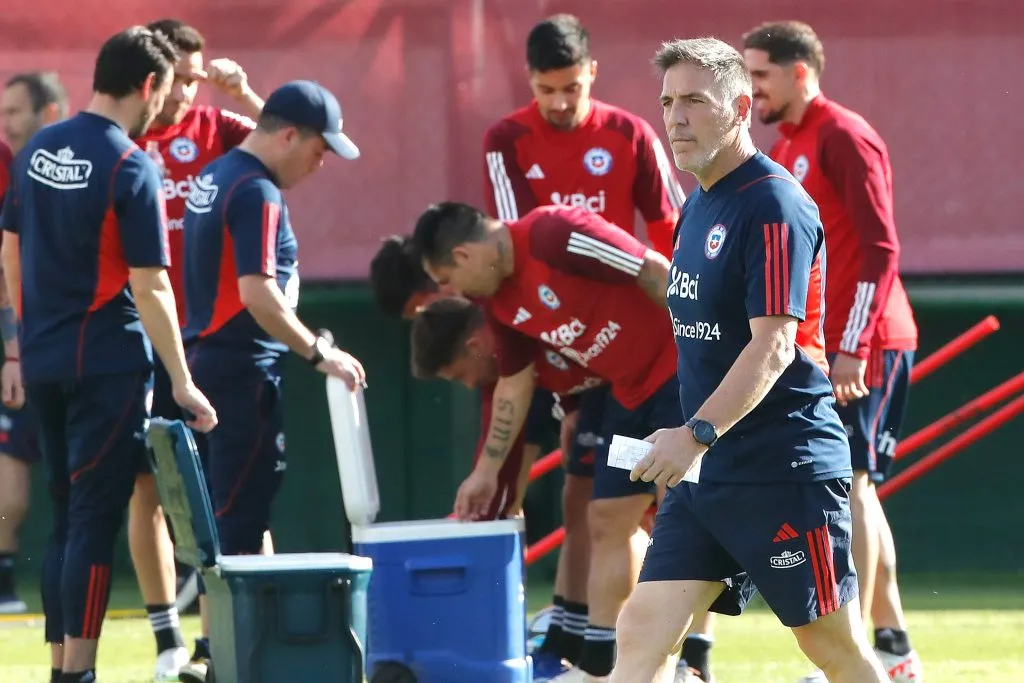 Eduardo Berizzo se juega la vida ante Perú | FOTO: Jonnathan Oyarzun/Photosport