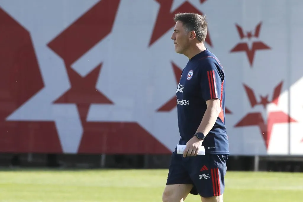 Eduardo Berizzo prepara el partido de Chile ante Perú (Foto: Photosport)