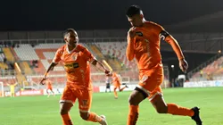 Rodolfo González muestra toda su motivación en el partido de la fase regular de la Primera B, donde Cobreloa se juega el título y el ascenso a Primera División (Foto: Photosport)