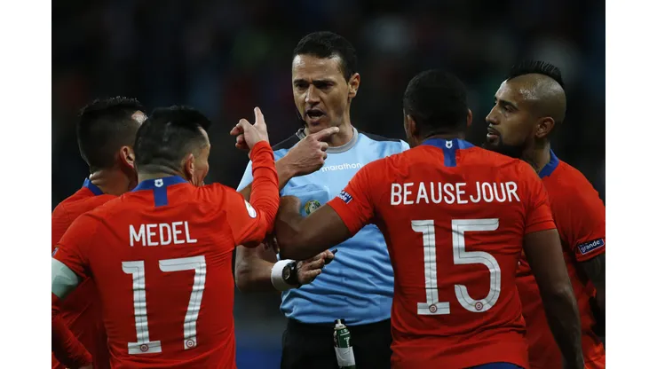 La negativa marca de Wilmar Roldán dirigiendo a la selección chilena