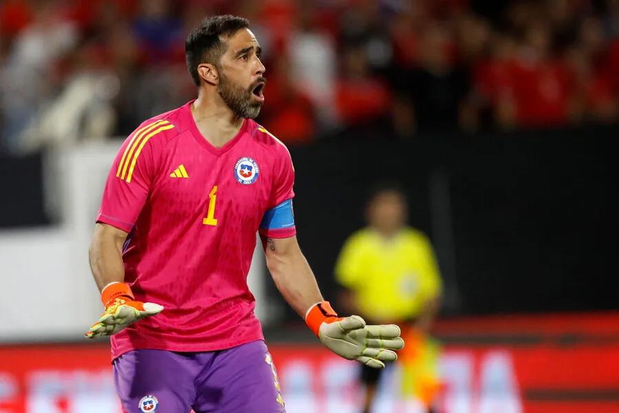 Bravo no es tenido en cuenta por Berizzo. | Foto: Photosport