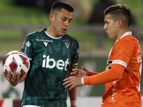 ¿Qué sucede si hay igualdad de puntos entre Cobreloa y Wanderers en la Primera B?