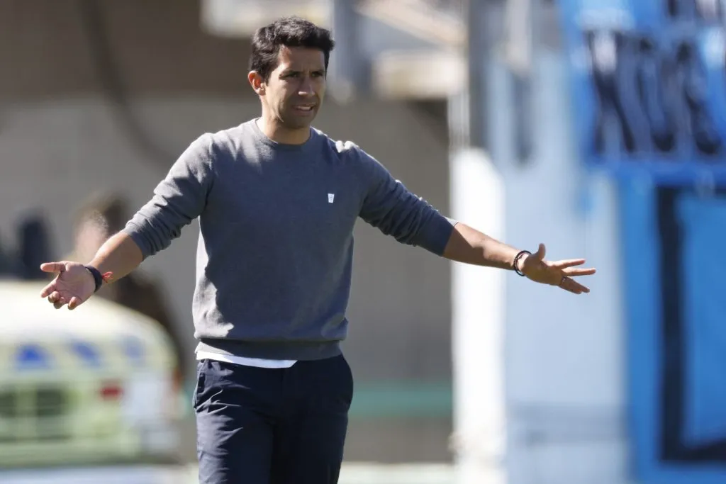 Nicolás Núñez feliz con el rendimiento de Zampedri en la UC (Photosport)