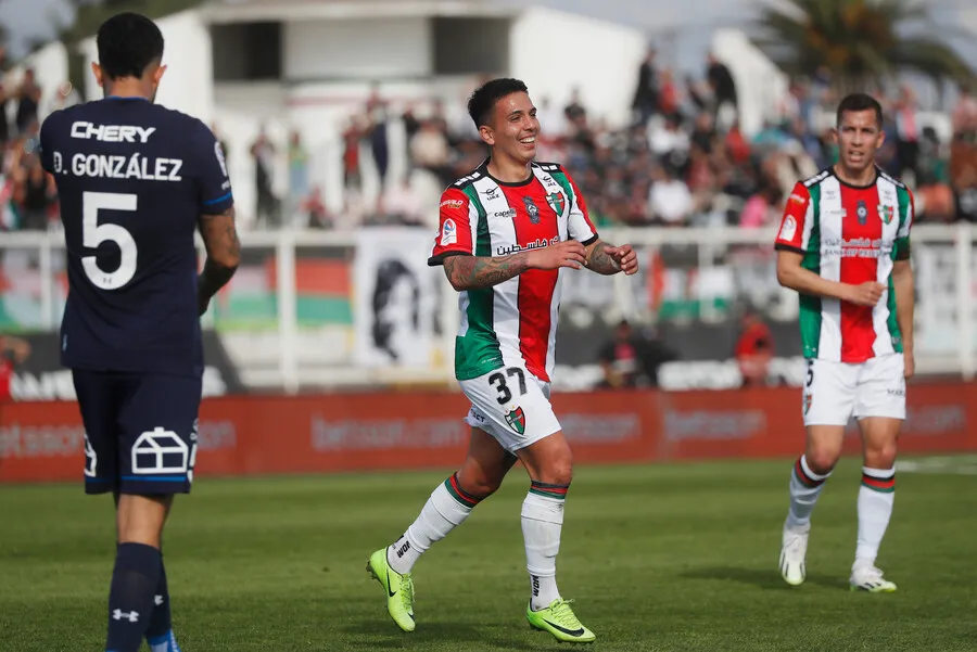 Abrigo hoy en día milita en Palestino | Foto: Photosport