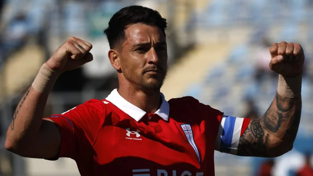 Fernando Zampedri está a tres goles de demoler el récord del Arica Hurtado en la UC (Photosport)