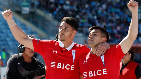 Zampedri y Aravena fueron las grandes figuras del nuevo triunfo de la UC.