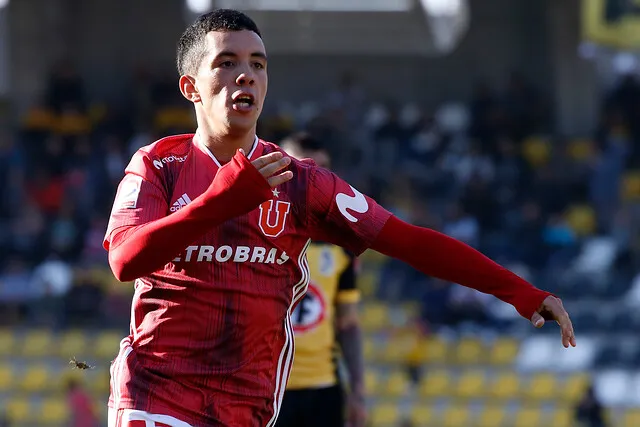 Leonardo Cecilio celebrando el único gol que hizo por la U. Se lo anotó a Coquimbo Unido (Photosport)