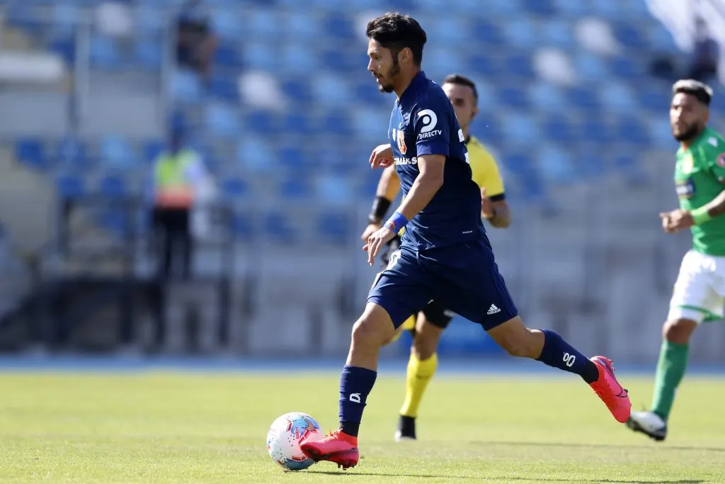 Jimmy Martínez no pudo rendir en la U y ahora renace en Huachipato (Photosport)