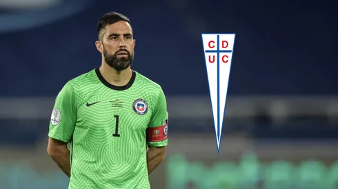 Histórico portero de la UC se la juega por Bravo en San Carlos de Apoquindo.