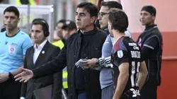 Gustavo Quinteros tiene que dar el salto internacional si sigue en Colo Colo