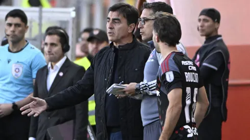 Gustavo Quinteros tiene que dar el salto internacional si sigue en Colo Colo