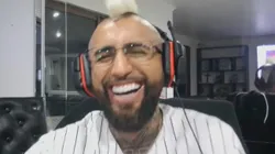 Arturo Vidal se rinde ante respuesta de Claudio Bravo a Rafael Olarra (Foto: Kingarturoficial23, Twitch)