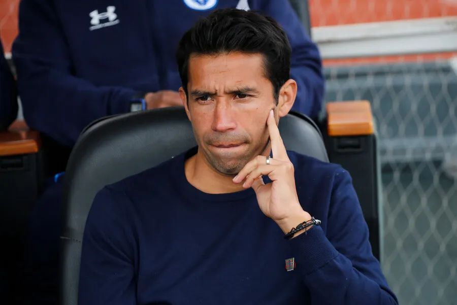 Borghi y Tagle de las mechas por palabras de Nico Núñez. | Foto: Photosport