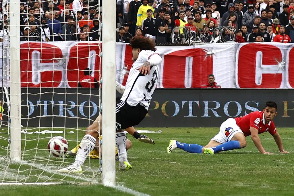 Aravena silenció el estadio Monumental con su gol | FOTO: Dragomir Yankovic/Photosport
