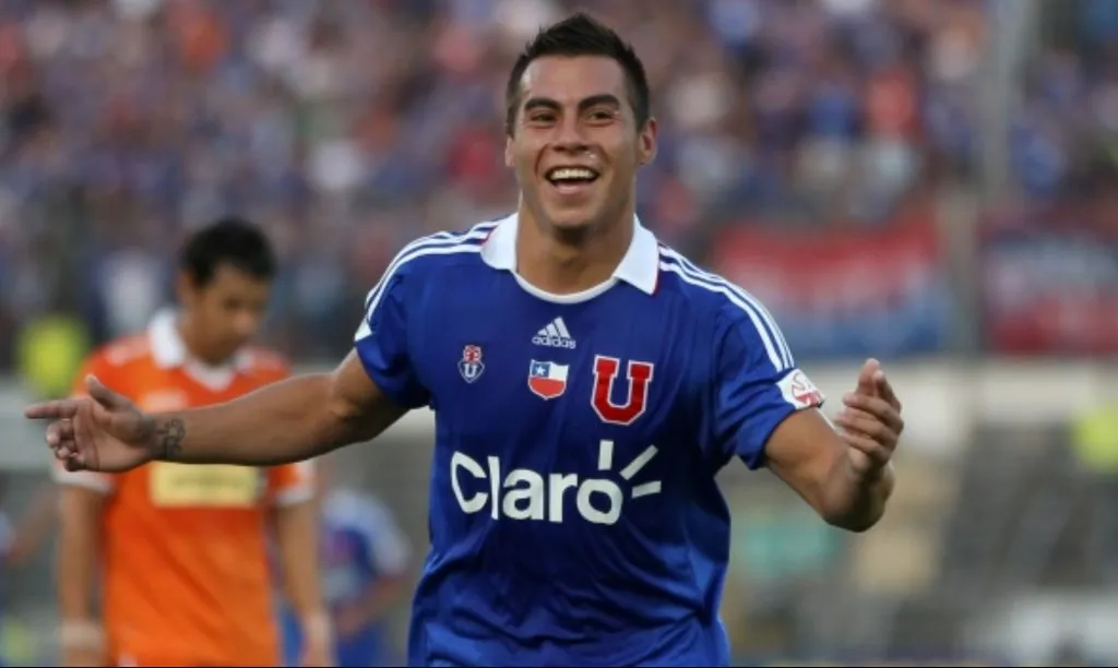 Vargas, celebrando su último gol por la U (Archivo)