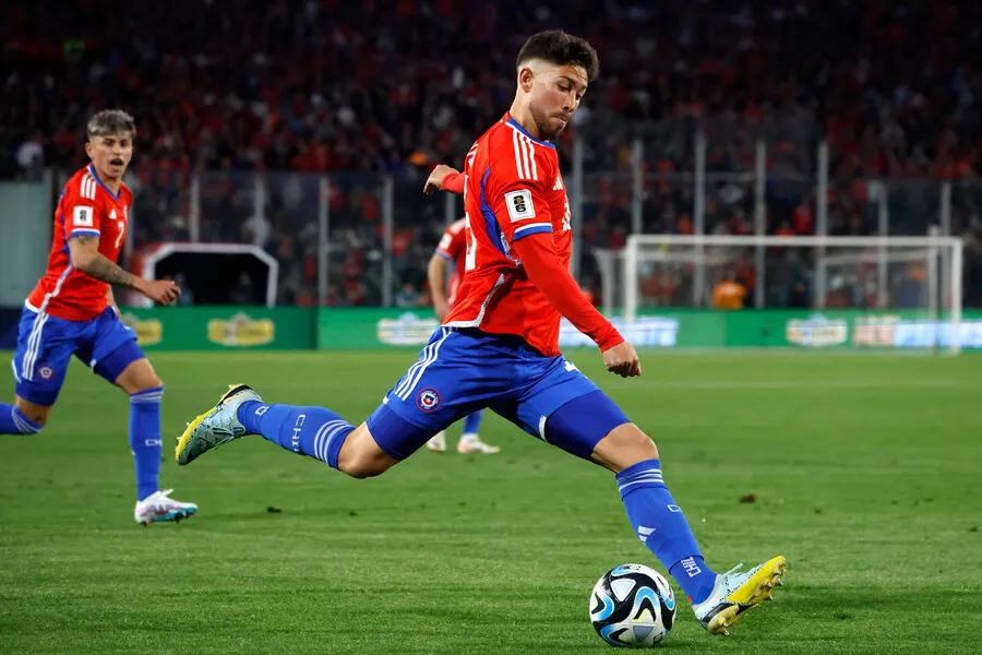 Felipe Loyola cobró protagonismo con Eduardo Berizzo. | Foto: Photosport