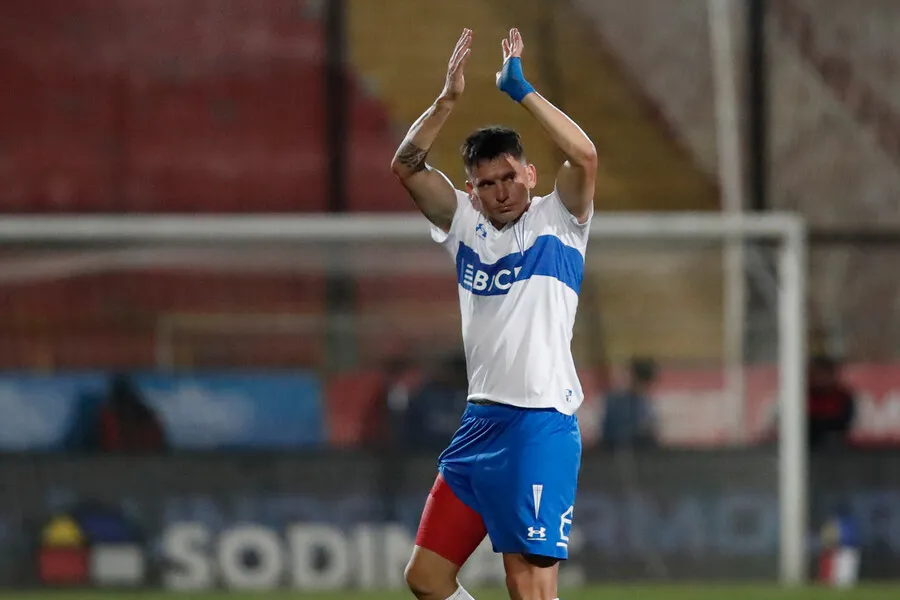 Parot permanecerá en la UC | Foto: Photosport