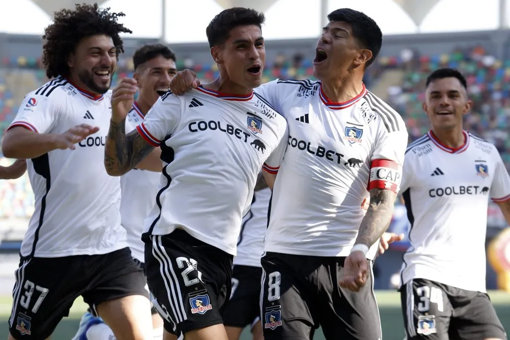 Colo Colo se instala en la lucha por el título (Foto: Photosport)