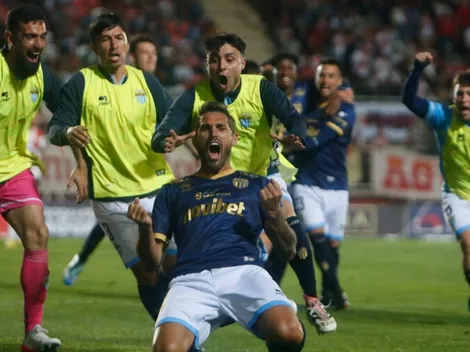 Ex goleador azul llora por no ver a Larrivey en la U