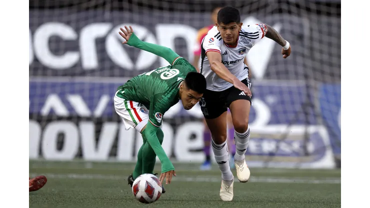 Esteban Pavez no se guardó nada por el posible estado de la cancha del Estadio Monumental. (Foto: Andrés Pina/Photosport)