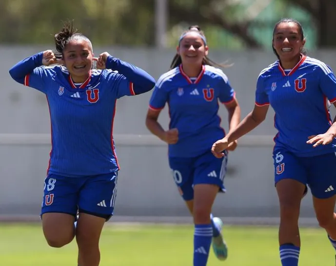 Grettel Suazo celebrando su gol como Humberto Suazo | FOTO: Universidad de Chile