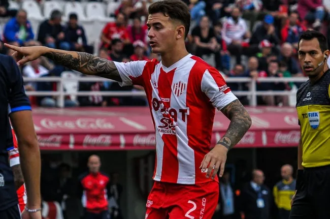 Calderón ya tendría todo listo para estampar su firma con la U | FOTO: Archivo