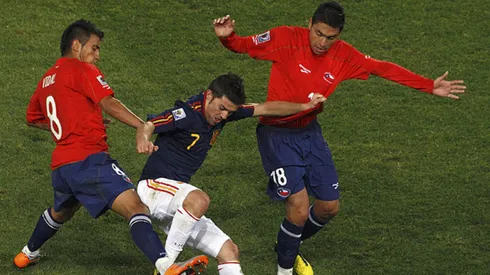 Villa enfrentando a La Roja en el Mundial de Sudáfrica 2010.