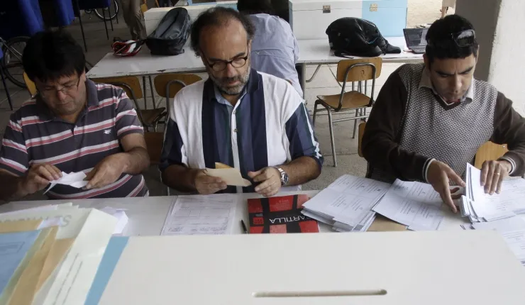 Al igual que ellos, Jeisson Vargas será vocal de mesa en diciembre próximo (Archivo)