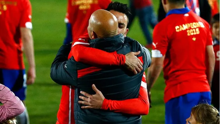Mauricio Pinilla pide la vuelta de Jorge Sampaoli a La Roja