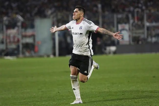 Carlos Palacios es una de las figuras de Colo Colo. (Foto: Eduardo López/Photosport)