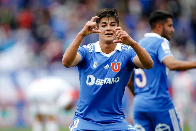 Bastián Tapia quiere su revancha en la U (Photosport)