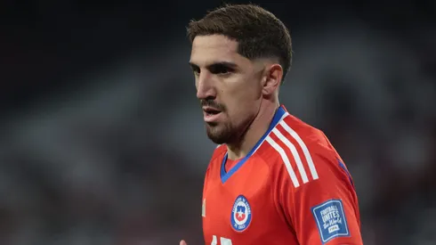 El volante se lesionó durante la primera parte del duelo eliminatorio que disputó la Roja ante Venezuela.