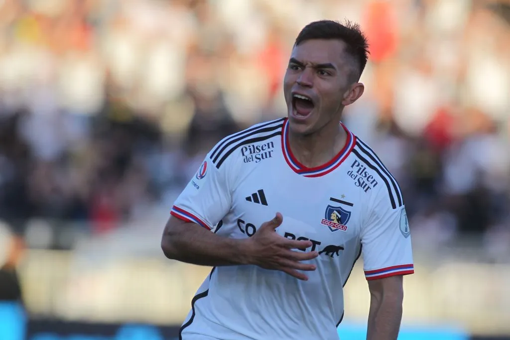 Vicente Pizarro tiene un gran rendimiento en Colo Colo, situación que le permitió ser llamado a la Selección Chilena (Foto: Photosport)