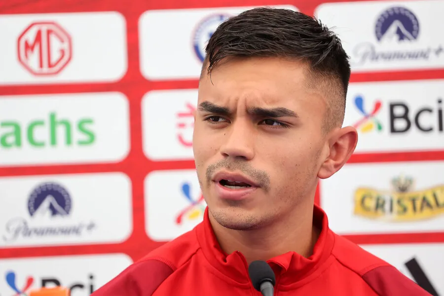 Mortero Aravena quedó maravillado con Vicente Pizarro. | Foto: Photosport