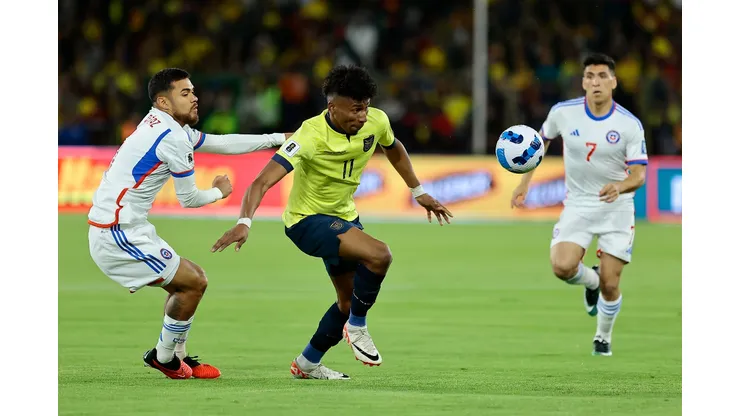 Ecuador venció por 1-0 a Chile en las Eliminatorias Sudamericanas. (Foto: Getty)