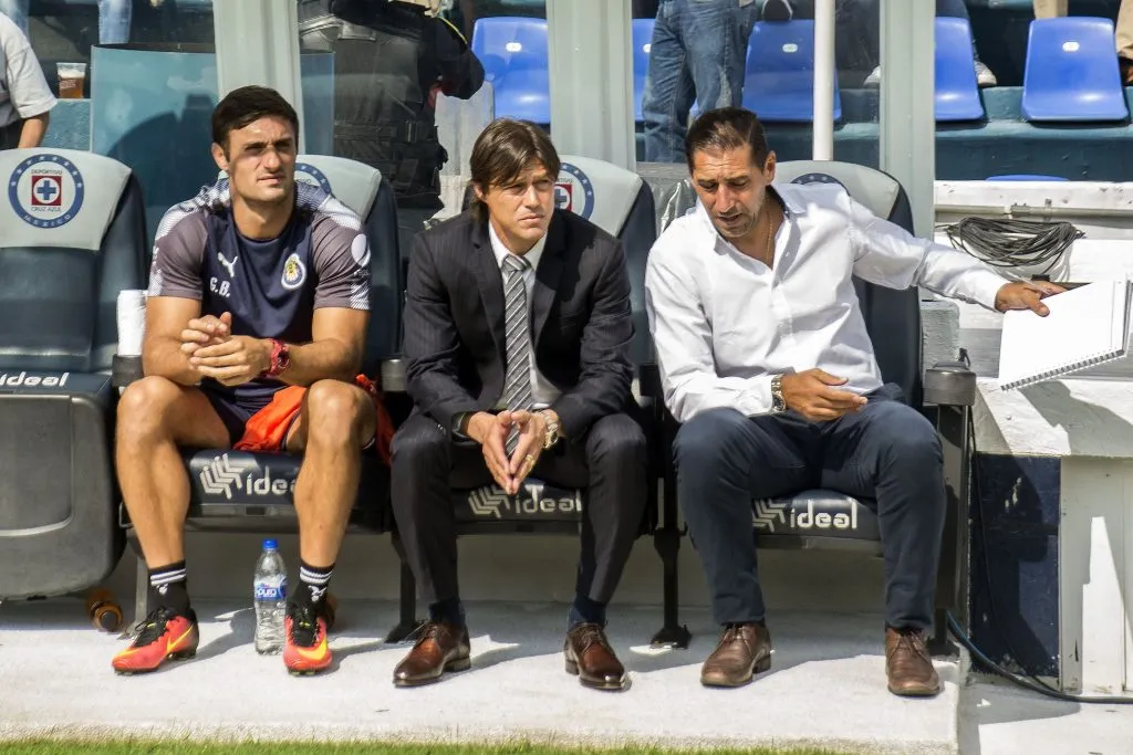 Matías Almeyda -al centro- es una de las opciones que baraja La Roja para 2024 (Photosport)