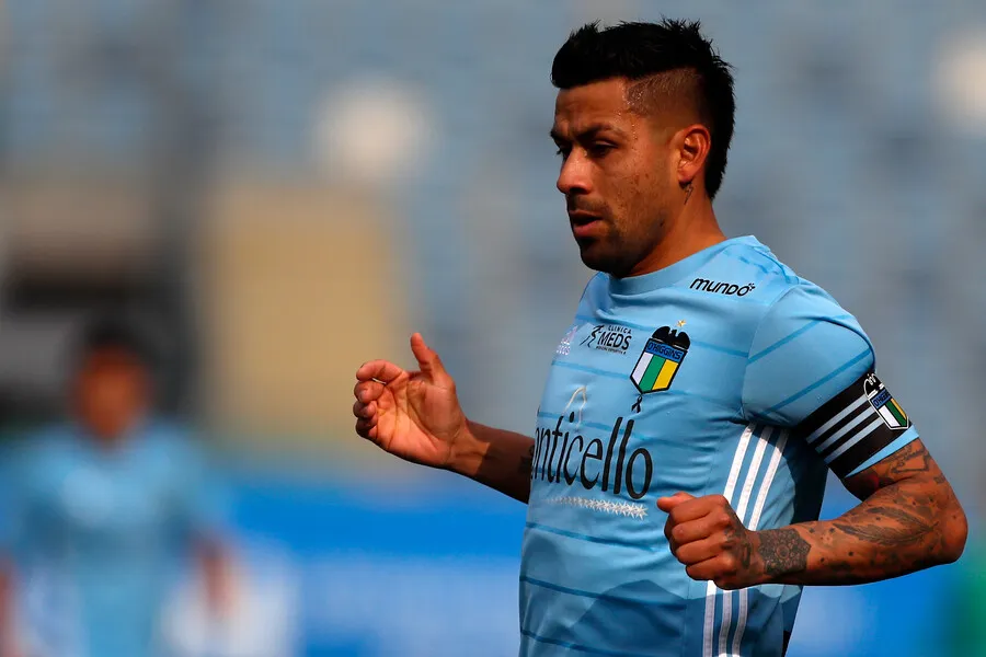 Ramón Fernández le declaró su amor a O’Higgins. | Foto: Photosport