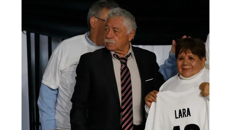 El exfutbolista Carlos Caszely sufrió un ACV el pasado fin de semana. (Foto: Photosport)