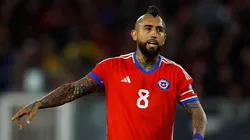 Vidal sorprende y se mete en la elección del próximo DT de La Roja.