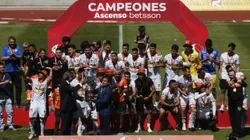Cobreloa tiene listos a varios refuerzos y un histórico lee la cartilla a los nuevos valores del club.