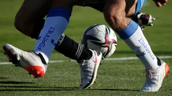 El futbolista colombiano reveló el motivo particular de su salida de Chile