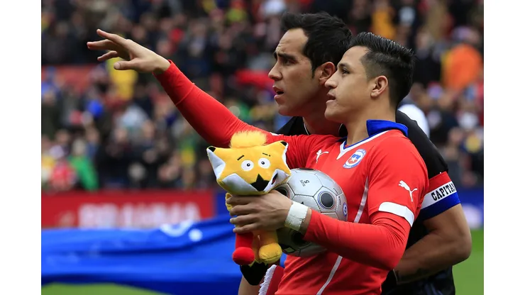 Alexis Sánchez critica el posteo de Claudio Bravo