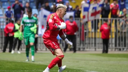 La revancha de Campitos Compadre: Ataja su primer penal y anota gol del triunfo