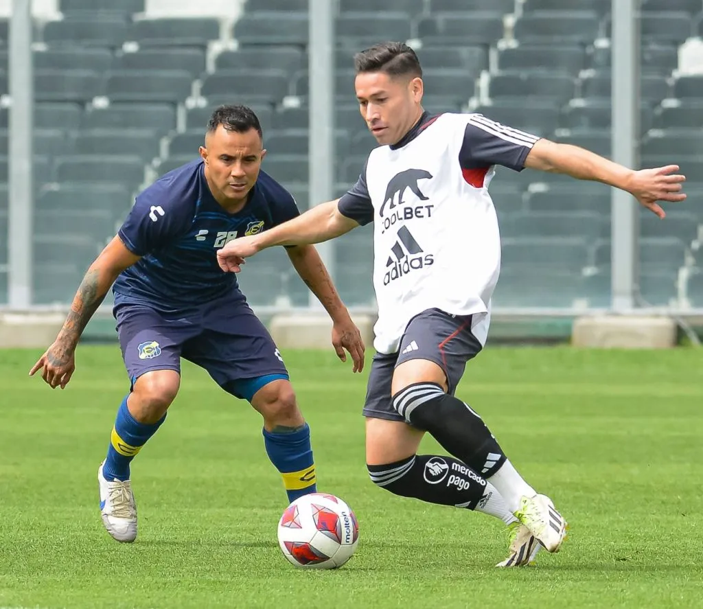 Óscar Opazo sumó importantes minutos pensando en la recta final de la temporada en Colo Colo. (Foto: @evertonsadp)