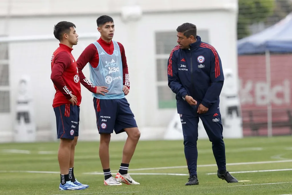 Nicolás Córdova debutará este martes 21 de noviembre ante Ecuador (Foto: Carlos Parra – Comunicaciones FFCh)