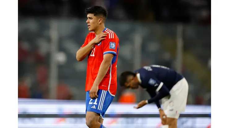 Damián Pizarro sufrió una lesión en su hombro izquierdo y se perderá el próximo partido de Chile frente a Ecuador. (Foto: Photosport)