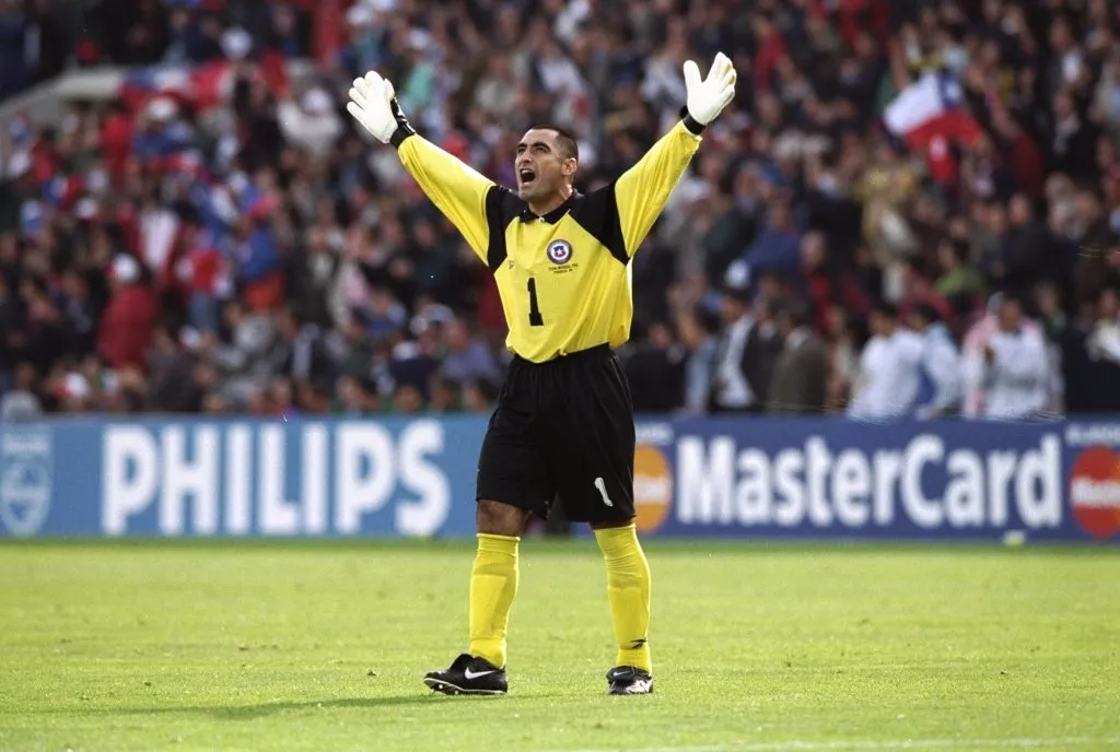 Nelson Tapia no pudo ingresar al estadio El Teniente (Foto: Shaun Botterill /Allsport)