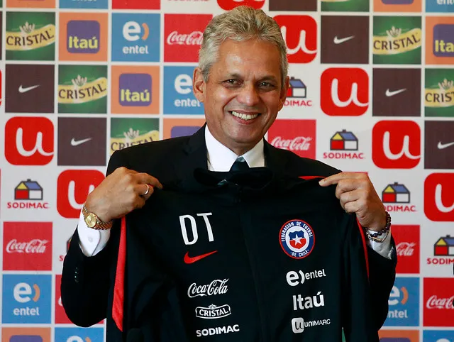 Rueda, dirigió los primeros cuatro partidos rumbo a Qatar (Archivo)