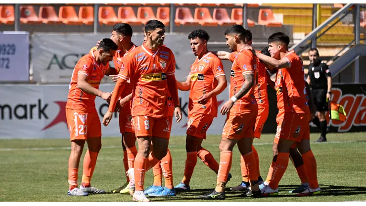 Siguen las partidas de algunos jugadores de Cobreloa.