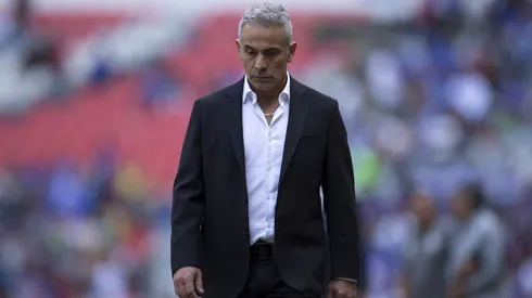 Juvenal Olmos vio a una UC baja en lo anímico en el Clásico Universitario (Foto: Photosport)